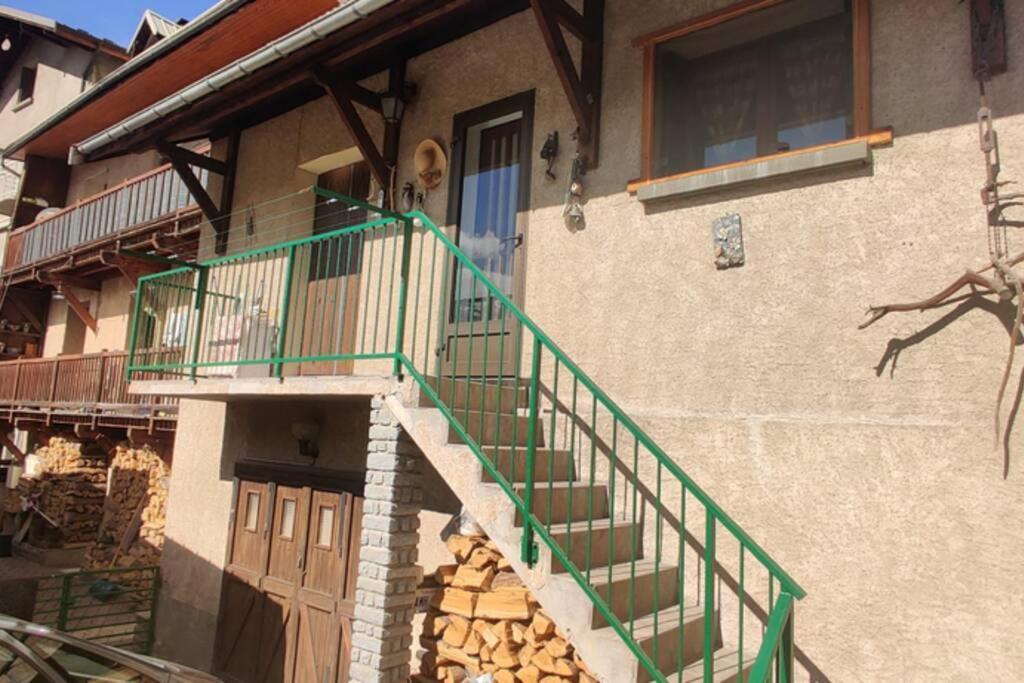 Maison Calme Independante Et Vue Sur Les Montagnes Briançon Zewnętrze zdjęcie